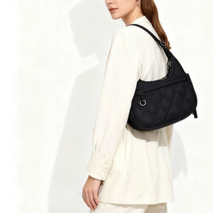 Bolso de Hombro Tipo Hobo Acolchado de Nailon Premium al por Mayor, Ligero, Resistente al Agua, Bolso Tipo Dumpling para Mujer, Informal para Viajes - Product Image 4