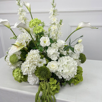 Bouquet de fleurs artificielles moderne pour mariage, thème blanc et vert, 70 cm, grande fleur d'allée avec guirlande suspendue pour décoration d'autel