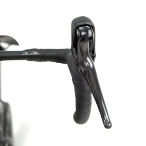 Bicicleta de Carretera de Fibra de Carbono GRAVEL-V3 con Eje Pasante, 24 Velocidades, Freno de Disco Hidráulico, Cableado Interno Completo, Bicicleta de Carretera de Fibra de Carbono OEM - Product Image 4