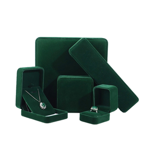 SANJIANG kotak hadiah perhiasan hijau Eropa mewah Logo kustom kotak perhiasan gelang kotak perhiasan beludru tampilan kotak cincin - Product Image 6