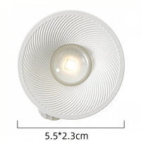Mini projecteur LED rechargeable intelligent à télécommande sans fil pour éclairage d'ambiance, vitrine et figurines