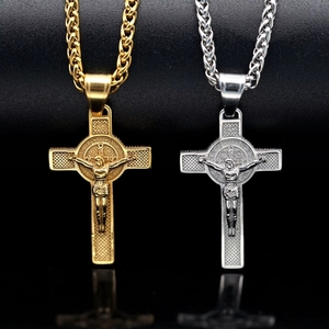 Colares de Pingente de Aço Inoxidável à Prova d'Água e Não Mancháveis com Crucifixo Religioso Cristão Estilo Hip Hop para Homens - Product Image 3