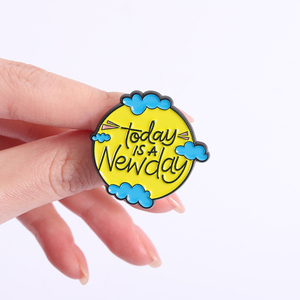 Spilla in Smalto 'Oggi è un Nuovo Giorno', Non Lasciare che <span class=keywords><strong>i</strong></span> Gisteri Occupino Tropppo Spazio nell'Attuale, Vendita all'Ingrosso - Product Image 4