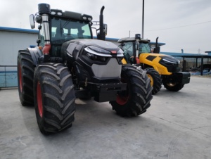 200hp 220hp 240hp 260hp 280hp 2022 chine TL2804 280Hp <span class=keywords><strong>tracteur</strong></span> 280Hp 300Hp <span class=keywords><strong>tracteur</strong></span> chargeur <span class=keywords><strong>tracteur</strong></span> - Product Image 5