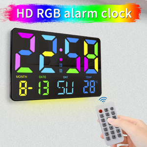 Grande <span class=keywords><strong>horloge</strong></span> <span class=keywords><strong>murale</strong></span> électrique à affichage LED RGB coloré avec veilleuse et chargement Type-C <span class=keywords><strong>pour</strong></span> chambre et salon - Product Image 2
