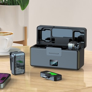 Nuevo Micrófono Inalámbrico Magnético con Iluminación LED, Diseño Portátil para Grabación en Vivo, Videos Cortos, Entrevistas, Reducción de Ruido - Product Image 4