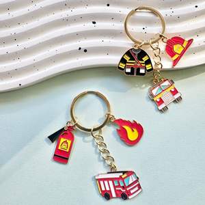 Porte-clés Thème Pompiers AM ; Pendentif Métallique <span class=keywords><strong>Extincteur</strong></span> et Camion de Pompiers ; Cadeau Culturel et Créatif sur le Thème des Pompiers - Product Image 3