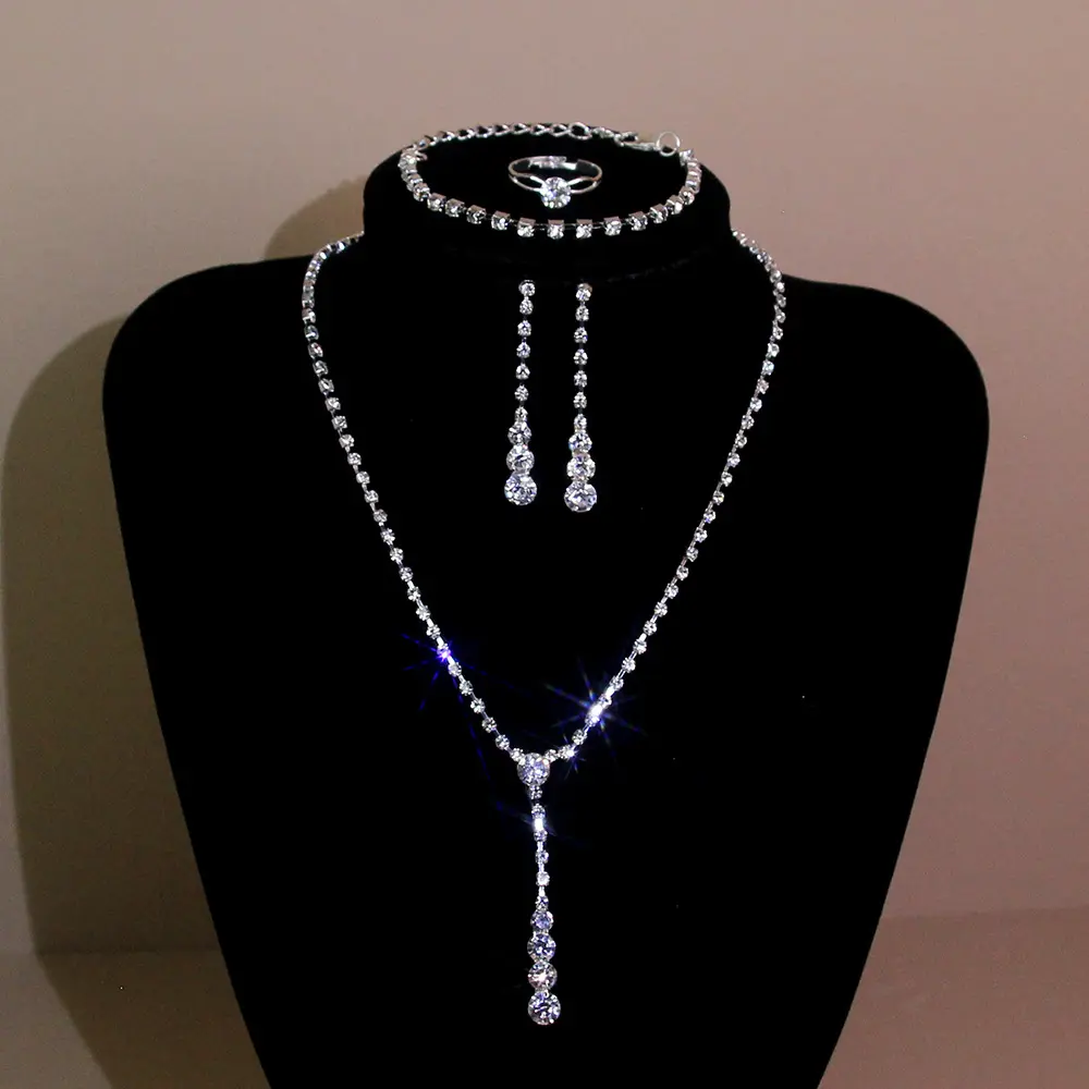 Set di gioielli in argento Sterling da festa 4 pezzi collana anello orecchino bracciale gioielli di cristallo di bellezza per ragazza