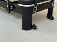 Appareil de Pilates Reformer télescopique durable et conforme aux normes britanniques, en aluminium léger de qualité professionnelle, pour usage commercial, garantie 10 ans