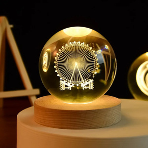 Decorazione per la casa camera lampada a LED Dreamer <span class=keywords><strong>luna</strong></span> pianeta led <span class=keywords><strong>cielo</strong></span> incandescente 3D sfera <span class=keywords><strong>di</strong></span> cristallo luce notturna <span class=keywords><strong>con</strong></span> Base in legno - Product Image 5