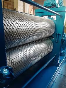 Macchina di goffratura di piastra metallica automatica lamina di alluminio a scacchi in acciaio goffratura con componenti del nucleo del cuscinetto del motore - Product Image 5