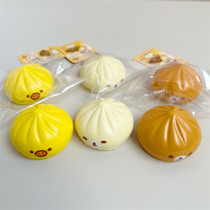 Ours en peluche super doux et relaxant, jouet anti-stress en PU à récupération lente, pendentif anti-stress - Product Image 6