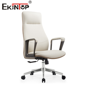 Fauteuil de direction ergonomique Sinonis moderne en cuir, inclinable et réglable, avec dossier haut et fonction lift, de luxe - Product Image 1