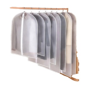 Bolsa de Almacenamiento de Ropa Multifuncional Reutilizable de Alta Calidad, Moderna, Blanca, 100% Poliéster, Ahorra Espacio, para Armario - Product Image 1