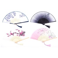 Éventail pliant rétro de style chinois et japonais pour la danse estivale, petit éventail en tissu et bambou pour costumes, idéal pour l'exportation