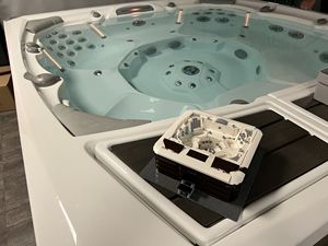 Vasca Idromassaggio di Lusso Hydrorelax per 6 Persone <span class=keywords><strong>in</strong></span> Acrilico con Massaggio Jet <span class=keywords><strong>Spa</strong></span> per Ville Hotel Piscina <span class=keywords><strong>Spa</strong></span> da Esterno <span class=keywords><strong>in</strong></span> PVC - Product Image 3