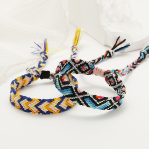 <span class=keywords><strong>Bracelet</strong></span> en <span class=keywords><strong>macramé</strong></span> tissé à la main, style bohème de vacances, nouveau design personnalisé - Product Image 2