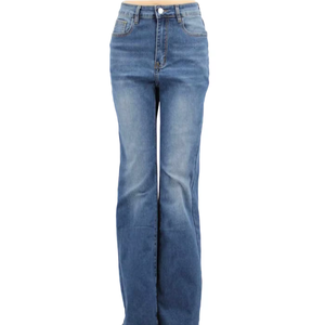 Pantalon en <span class=keywords><strong>jean</strong></span> <span class=keywords><strong>femme</strong></span> bleu clair <span class=keywords><strong>avec</strong></span> broderie florale sur les poches arrière - Product Image 1