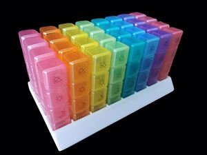 กล่องจัดยาแบบรายเดือนขนาดใหญ่ 56 ช่อง สำหรับเก็บยาประจำเดือน - Product Image 4