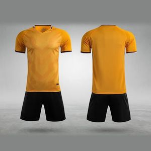 Maillot de football personnalisé de qualité supérieure, imprimé par transfert thermique, 100 % polyester, col ras du cou, manches courtes, respirant, séchage rapide, antibactérien - Product Image 5