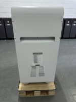 Sistem Penyimpanan Energi MOON 51.2V 32kWh 48kWh Baterai LiFePO4 Plug & Play Siap Pakai WiFi Stok Eropa Dengan Alat Pemadam Kebakaran SIB