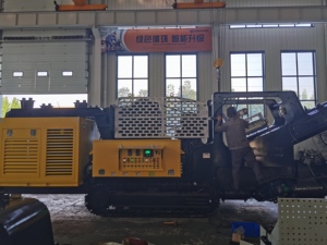 MONDE OP80-S-EL yüksek kaliteli hareketli çeneli kırıcı ve bantlı konveyör küçük taş kırma makinesi ile elek - Product Image 2