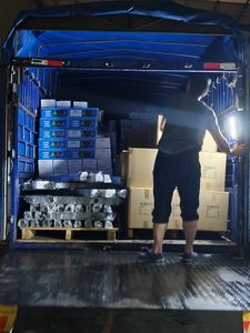 Yüzme Havuzları için Akrilik Şeffaf Şelale Akışı 30/60/90cm 2mm Kalınlık AC12V LED RGB Seçenekleri - Product Image 6