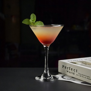 Copas de Cóctel Triangulares con Tallo, Copas de Bar para Cóctel <span class=keywords><strong>Martini</strong></span> 110/170/190ml, Copa de Whisky Personalizable para Bar y Hogar - Product Image 4