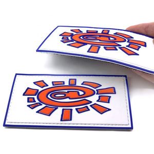 Patch en PVC souple en caoutchouc silicone, nouveau design personnalisé 3D avec support auto-agrippant pour sac - Product Image 3