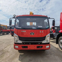 Mini-grue de camion CLW 5 tonnes à 4 sections, moteur Weichai, pompe hydraulique Zoomlion, moteur de boîte de vitesses (Économique et haute efficacité)