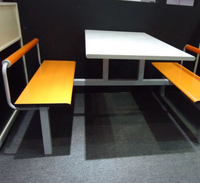 Offre Spéciale : Ensemble Table et Chaises Contemporain en Acier et Bois pour Restaurants, Cafés, Cantine, Hôtels et Écoles – Mobilier de Salle à Manger