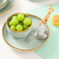 Nouvelles collections de vaisselle en porcelaine, assiettes de luxe avec incrustations dorées, vert clair moderne pour la maison et les mariages