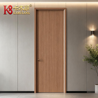Portes intérieures modernes en bois massif composite polymère, sur mesure, à isolation acoustique, construction durable, pour appartement et salle à manger