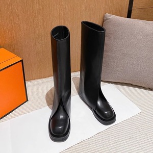 Botas hasta la rodilla para mujer con diseño único de caña plegada, punta redonda, tacón plano, botas casuales para moda urbana y uso diario. - Product Image 2