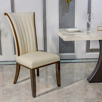 Mobilier moderne élégant 4 6 8 chaises de salle à manger en cuir Pu avec cadre en bois massif Rectangle dessus en marbre Ensemble table à manger 6 chaises
