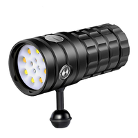 Linterna de Buceo Subacuática OEM Turbo S Pro Súper Brillante para Fotografía y Video, 13000 Lúmenes, Batería Integrada, Resistente al Agua IP68, 120