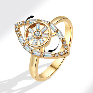 Bague œil porte-bonheur rotative unique en cuivre plaqué or, sertie de zircone cubique taille baguette, anti-ternissement, bijou anti-stress pour femme - Product Image 1