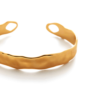 Brazalete Delgado de Mujer, Modelo Siren Muse, Chapado en Oro de Alta Calidad Gemnel - Product Image 6