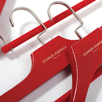 Cintres de costume en bois de marque Deluxe finition spéciale couleur rouge cintre avec logo personnalisé avec Rota