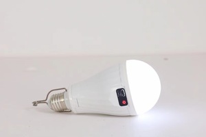 12 Wát SMD <span class=keywords><strong>LED</strong></span> khẩn cấp ánh sáng <span class=keywords><strong>Globe</strong></span> E27 <span class=keywords><strong>B22</strong></span> với Li-ion có thể sạc lại pin AC/DC khỏe mạnh Cách sử dụng cho dân cư cơ thể nhựa - Product Image 3