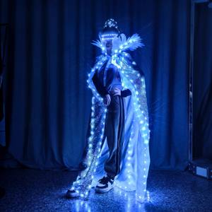 Cape à plumes argentées lumineuses à LED Bar KTV Bartender Outfit Stage Performance Costume Runway Model Show Cloak - Product Image 1