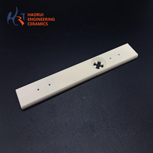 Céramique d'alumine de haute précision en oxyde d'aluminium perforé personnalisé - Product Image 3