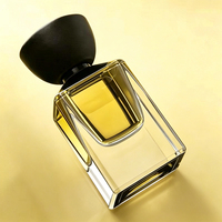 Flacon de parfum carré en verre de luxe 30ml 50ml avec base épaisse et capuchon à clipser, design personnalisable avec dessus en bois