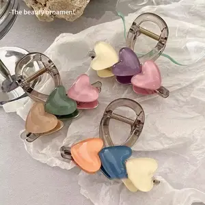 YJL hot sale Medium hair claw clips transparent Mix colours claw hair clip plastic cute heart claw clips for summer