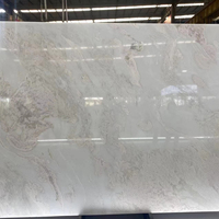 Dalles de marbre blanc neige naturel, écologiques, durables, texture chaude effet jade, haute translucidité, pour cuisine extérieure commerciale et villa
