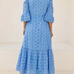 Robe midi élégante en coton et lin brodée à œillets, col en V, manches évasées, coupe trapèze, décontractée, pour femme - Product Image 3