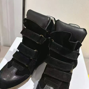 Bottes courtes de créateur pour femme en daim, baskets montantes compensées, chaussures de randonnée à plateforme rehaussante pour femme - Product Image 4
