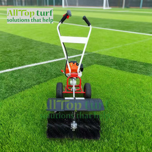Machine à brosser le gazon pour <span class=keywords><strong>terrain</strong></span> <span class=keywords><strong>de</strong></span> <span class=keywords><strong>padel</strong></span> - Brosse à sable et à caoutchouc pour le remplissage du gazon artificiel (moteur 52CC) - Product Image 5