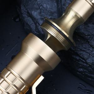 มีดอเนกประสงค์สแตนเลส 440A แบบกำหนดเองได้ ODM OEM DIY พร้อมดีไซน์ลายหนามสามเหลี่ยมสีทองจากอะลูมิเนียมอัลลอย - Product Image 4