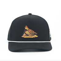 Impression personnalisée du logo pour casquette laser avec cordon blanc et visière incurvée